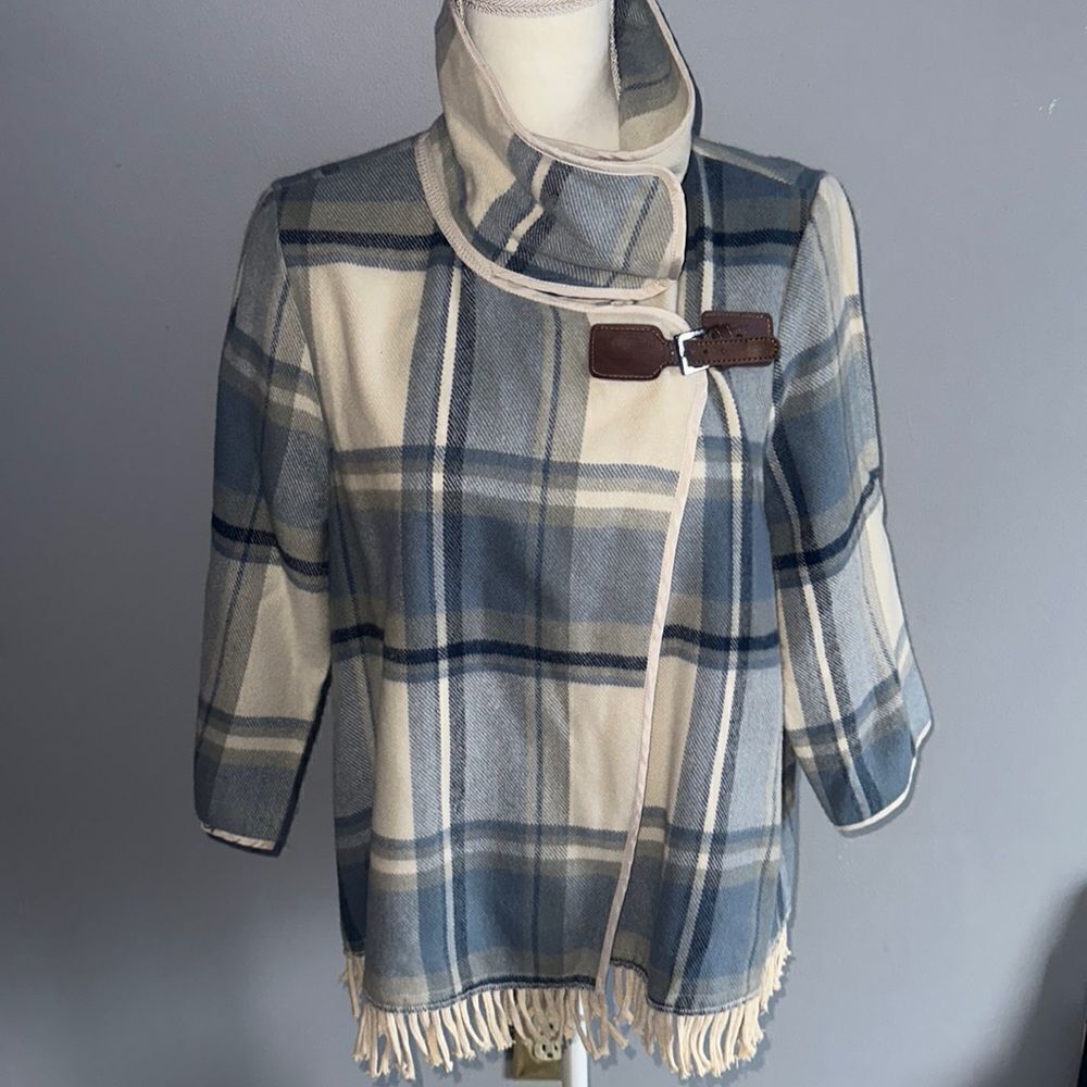 Multiples Plaid Jacket! - Picture 4 of 15